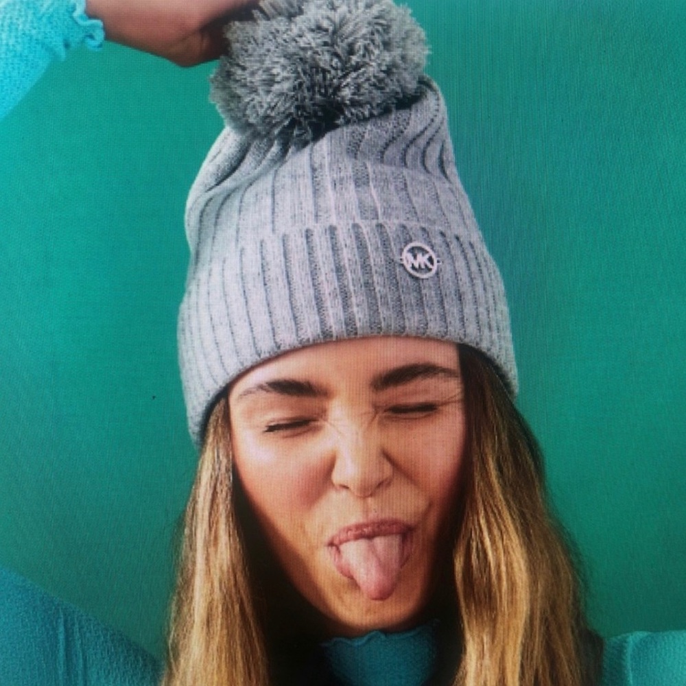 Michael Kors Ribbed Beanie Knit Hat~Gray